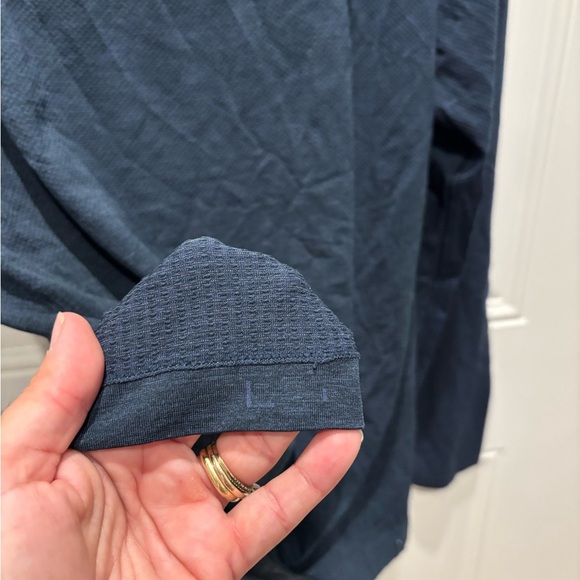 Lululemon Metal Vent Tech Long-Sleeve Shirt Navy Blue Size Large - Picture 5 of 5